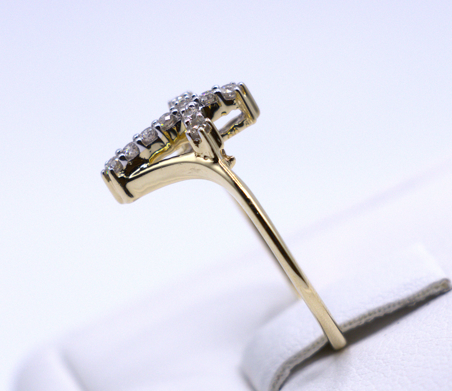 10KT Diamond Cross Ring