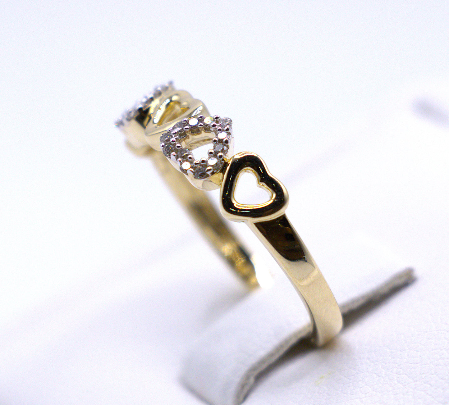 10KT Diamond Heart Ring