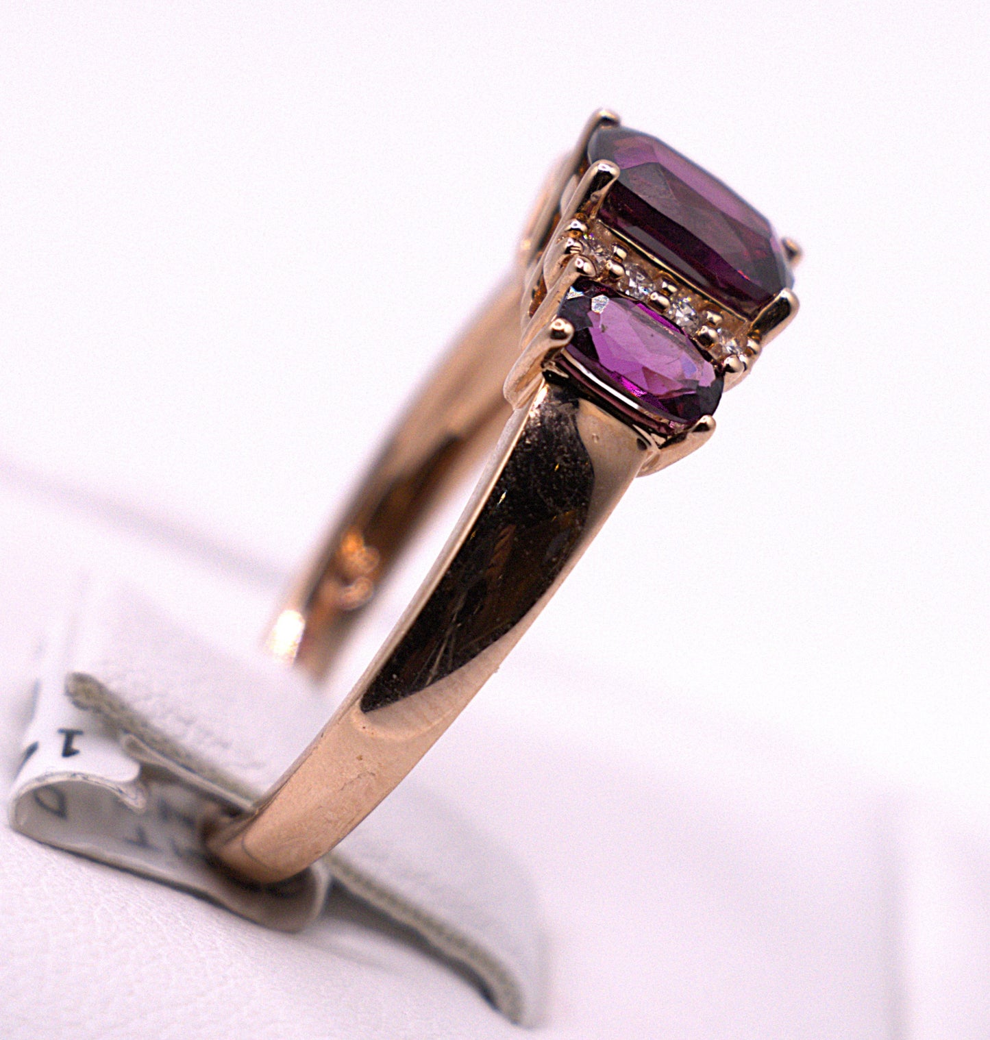 14KT 3 Garnet Ring