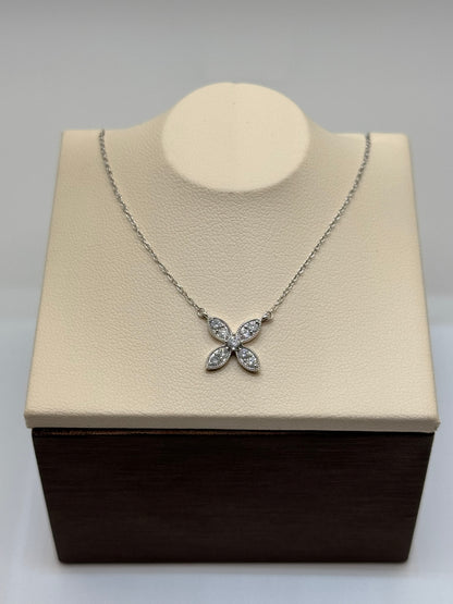 10K Clover Necklace
